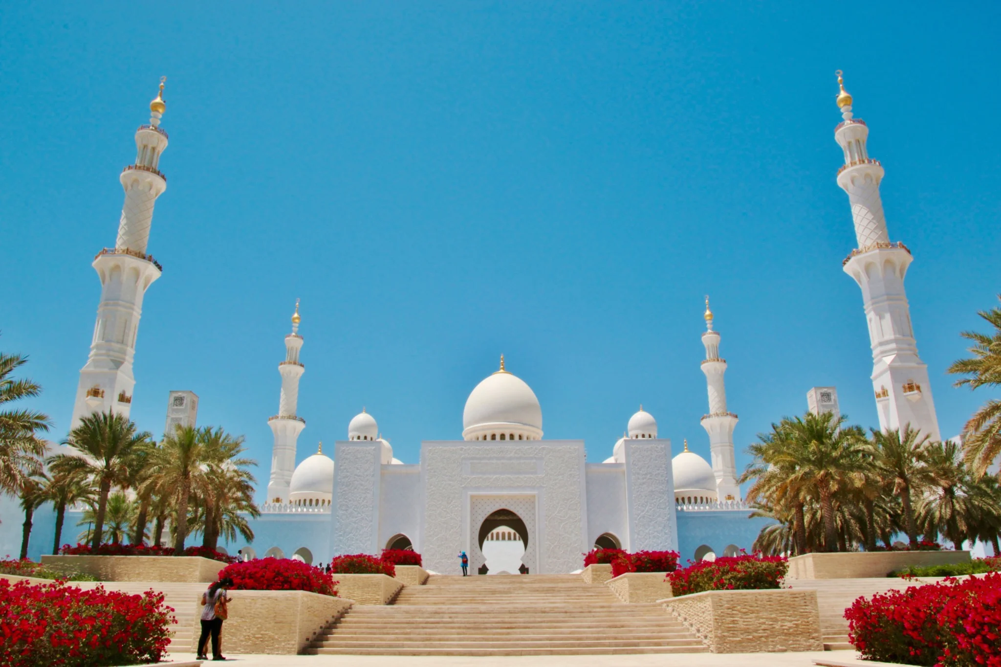 Sheikh Zayed Grand Mosque arches and reflective pools