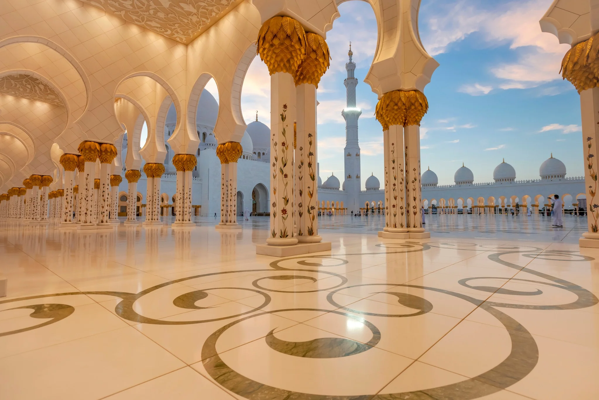Visitors enjoying a leisure attraction during an Abu Dhabi day tour